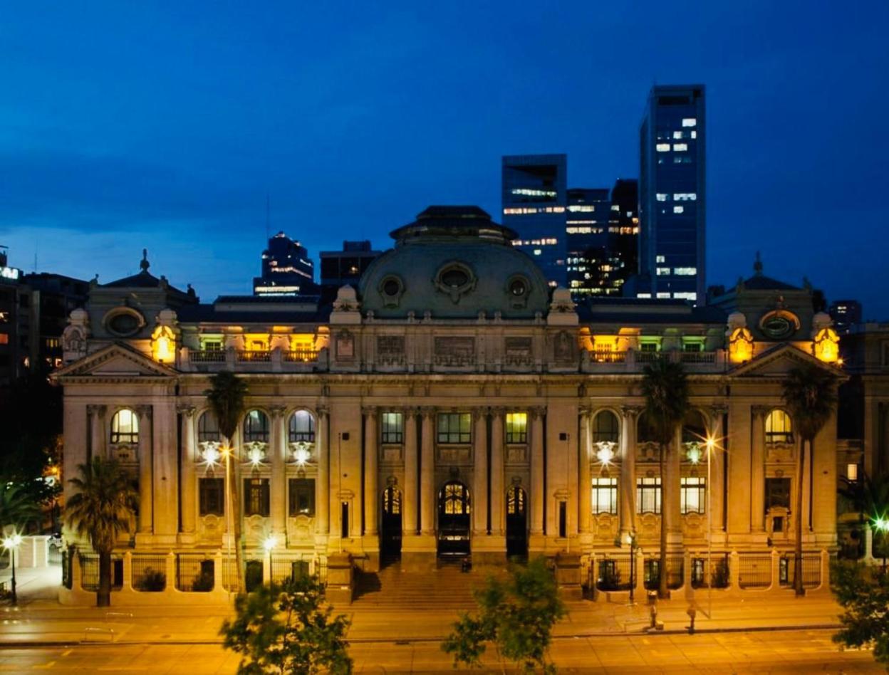 Apartamento Amoblado Casco Historico Metro Santa Lucia 9 Santiago